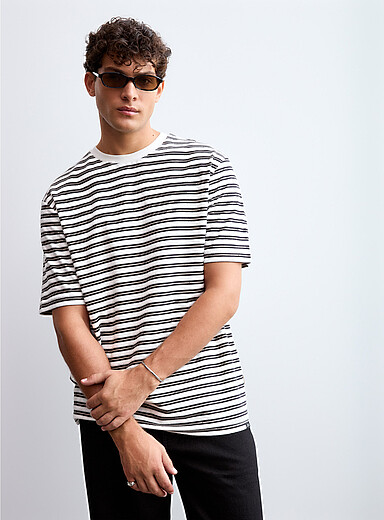 Le t-shirt jersey boucl&eacute; ray&eacute;