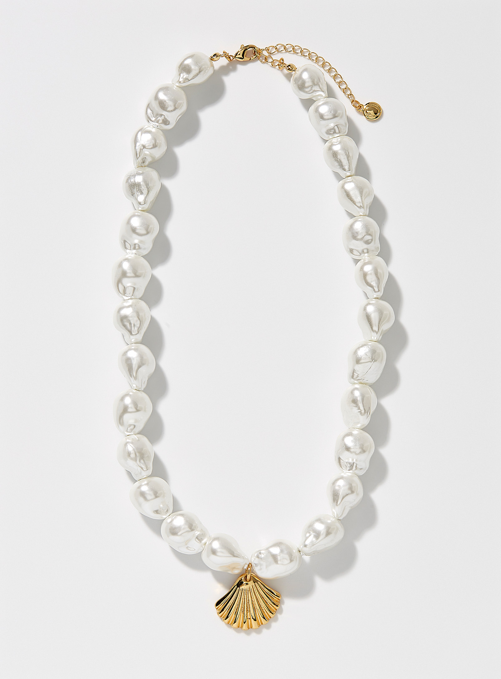 Orelia Golden Shell Oversized Bead Necklace