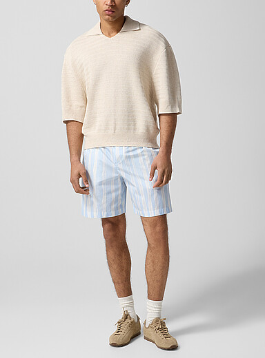 Jacquemus: Le short rayures peintes Cale&ccedil;on Blanc &agrave; motifs pour homme