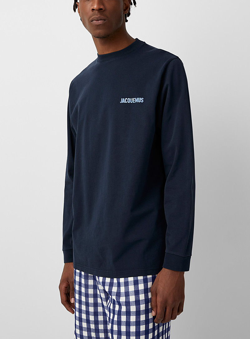 Jacquemus: Le t-shirt manches longues Gelo Bleu à motifs pour homme