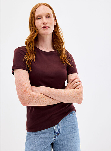 Robert Barakett: Le t-shirt luxueux coton pima Rouge framboise - Cerise pour femme