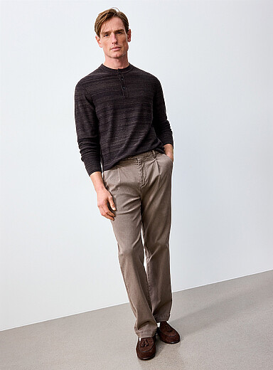 Robert Barakett Brown Brad pleated chinos <b>Straight fit</b> for men