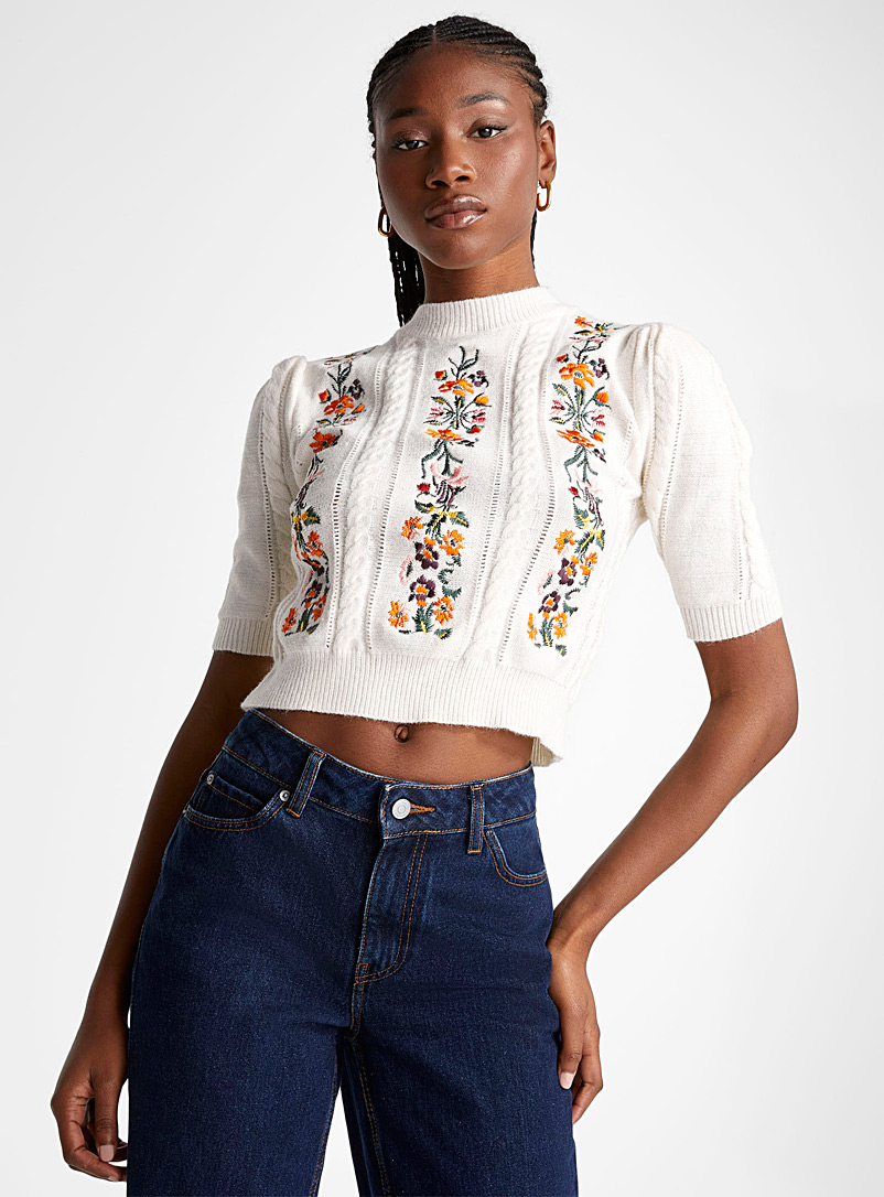Icône Ivory White Embroidered flowers cropped sweater for women
