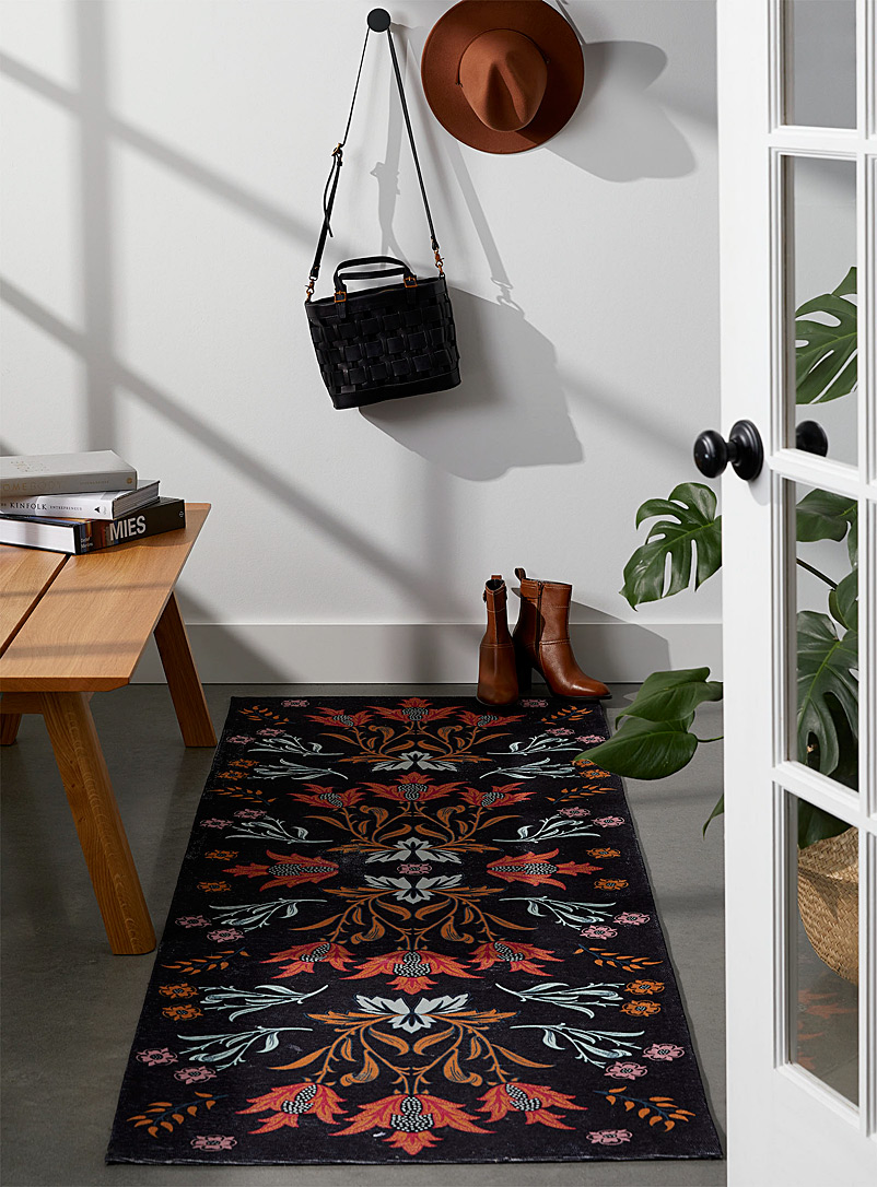 Simons Maison Patterned Black Retro flower rug 75 x 215 cm