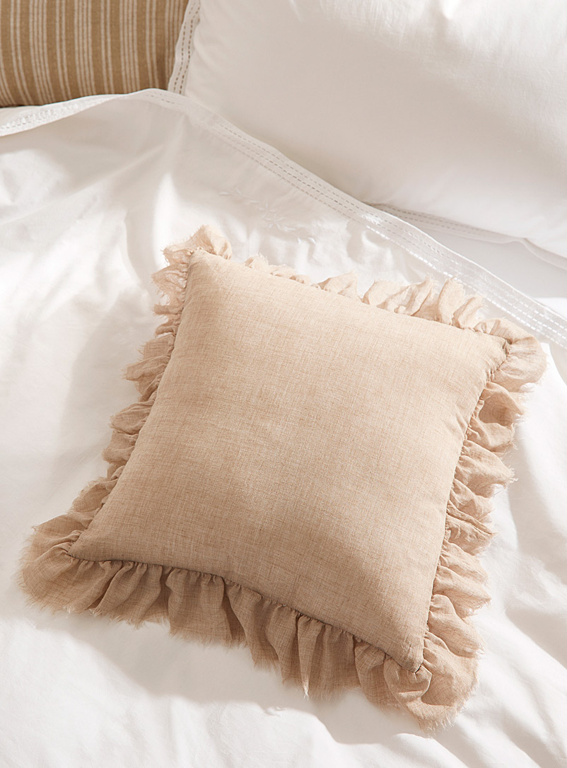 Simons Maison Sand Ruffled linen effect cushion 40 x 40 cm