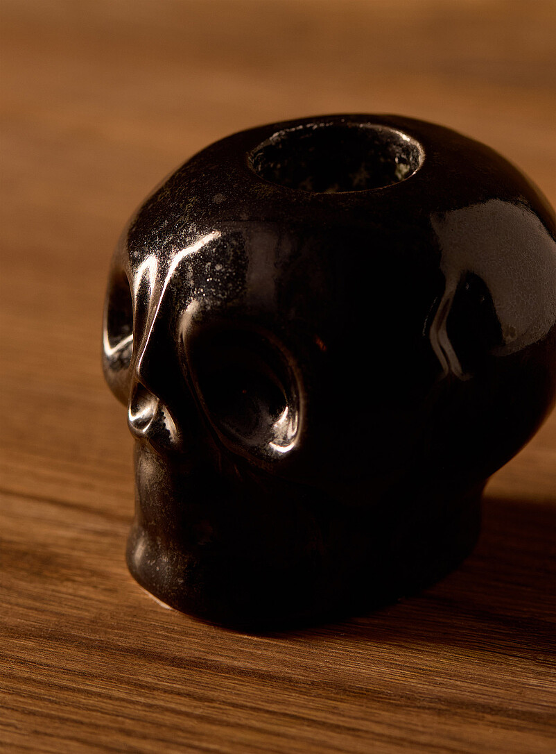 Black skull candleholder Halloween Collection product image 2