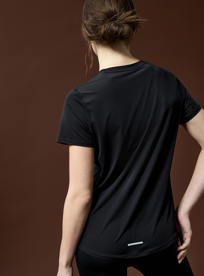 Micro-perforated semi-slim fit T-shirt product image 3