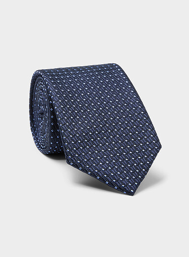 La cravate jacquard g&eacute;o