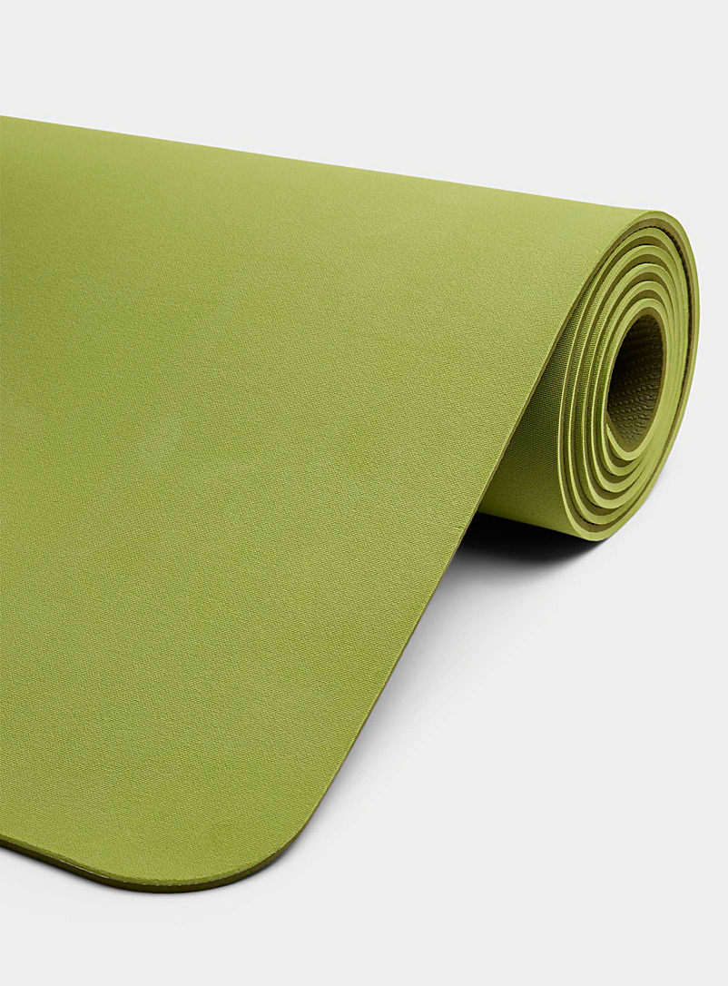 I.FIV5 Green Yoga mat with carrying strap for women
