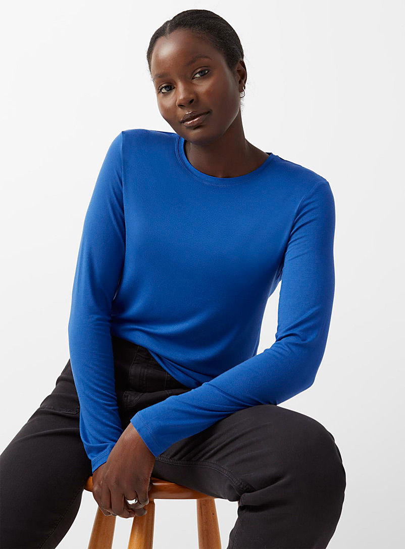 Contemporaine: Le t-shirt manches longues doux jersey Bleu royal-saphir pour femme
