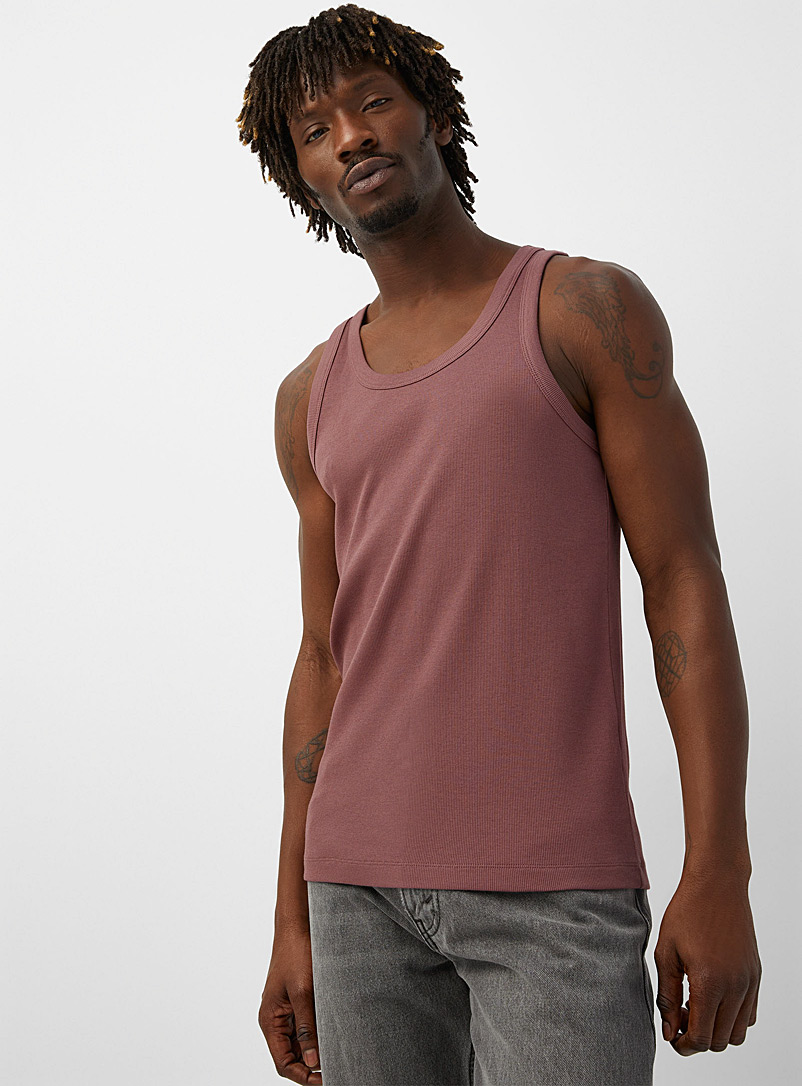 How To Style A Ribbed Tank Top