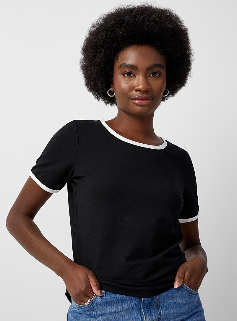 Contemporaine: Le t-shirt liséré contraste coton bio Noir à motifs pour femme