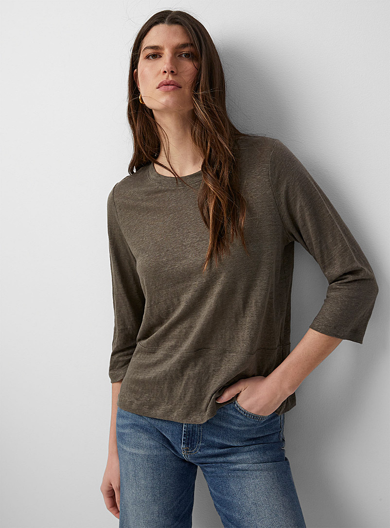 Contemporaine Mossy Green Buttoned back organic linen T-shirt for women