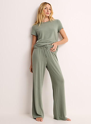 Le pantalon d&eacute;tente droit uni