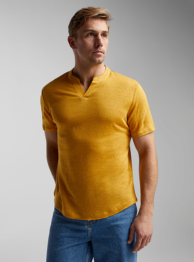 Le 31 Sunflower Yellow Split-collar pure European Flax™ linen T-shirt for men