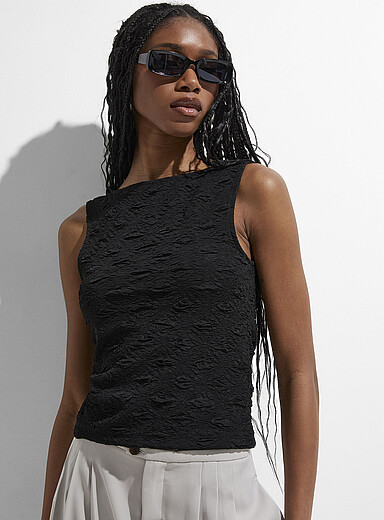 La camisole &eacute;court&eacute;e col bateau texture 3D