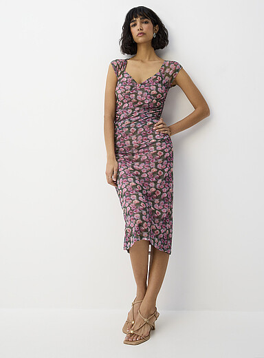 La robe midi fronc&eacute;e microfilet