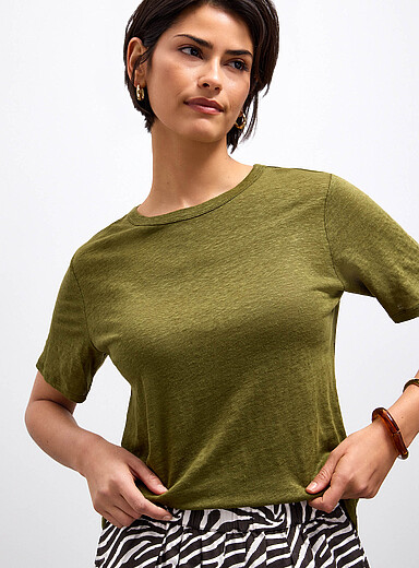 Le t-shirt uni col rond pur lin