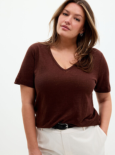 Pure linen V-neck T-shirt