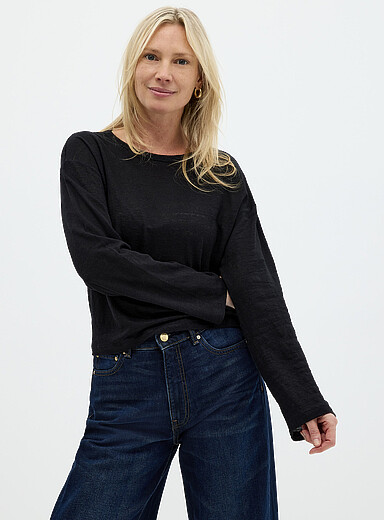 Contemporaine: Le t-shirt uni manches longues pur lin Noir pour femme