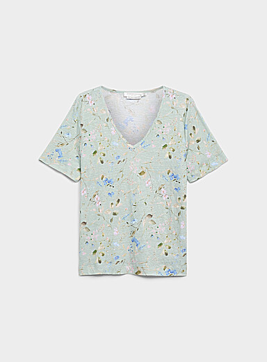 Pure linen V-neck T-shirt