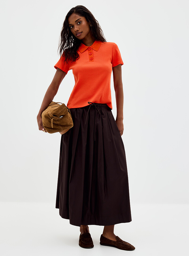 Contemporaine Black Plain ribbed fitted polo shirt for women