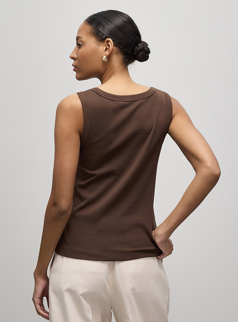 Contemporaine Off White Scoop-neck slim-fit tank for women