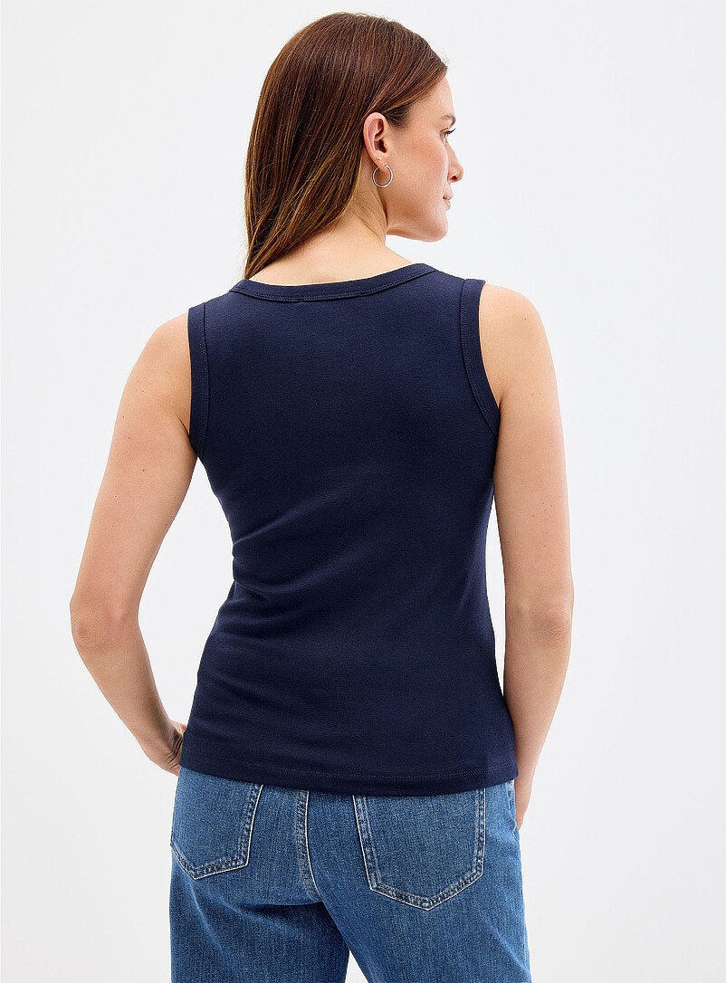 Contemporaine Off White Scoop-neck slim-fit tank for women
