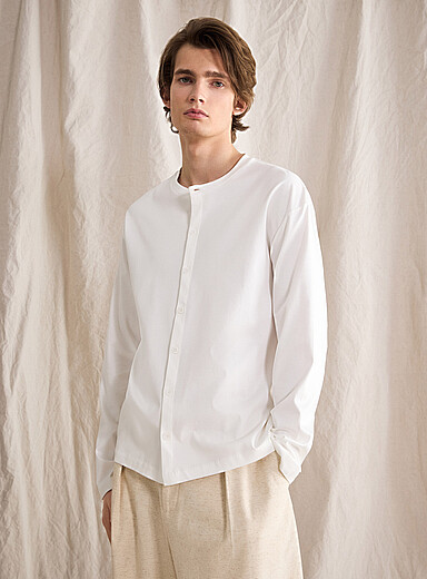 Le 31: Le t-shirt henley touche de soie <b>Capsule Le 31 Studio</b> Blanc cass&eacute; pour homme