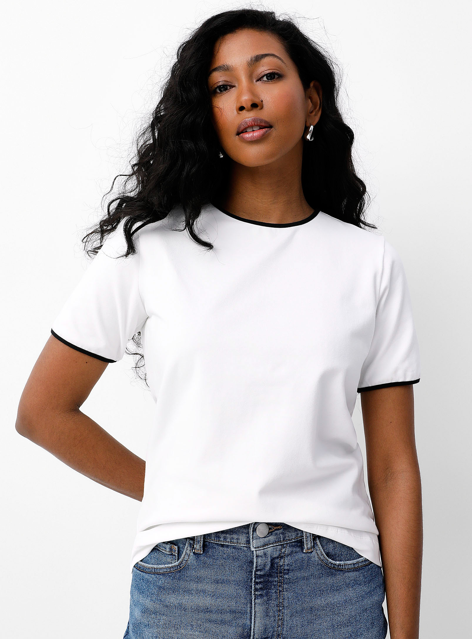 Contemporaine Organic Cotton Contrasting Trim T-shirt In Patterned White