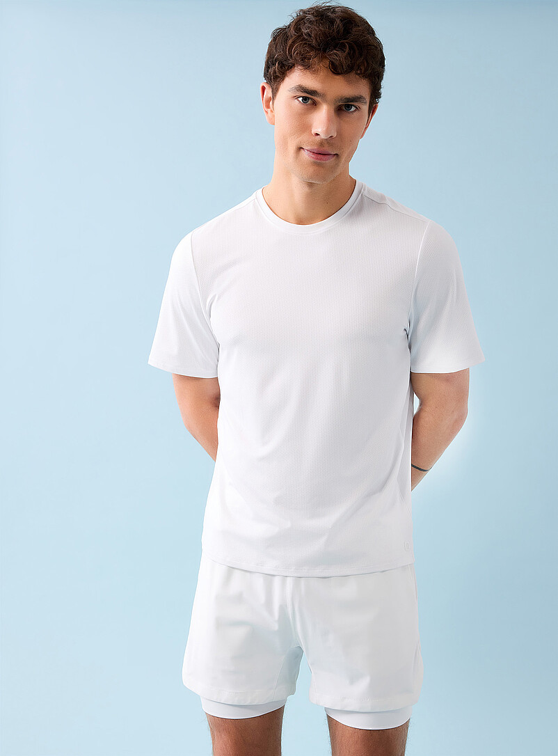 Loose Micro-Perforated T-Shirt