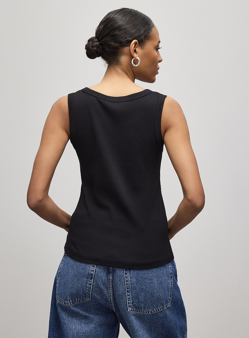Scoop-neck slim-fit tank product image 3