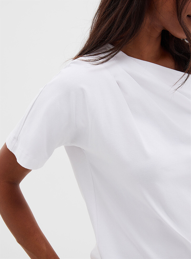 Off-the-shoulder gathered T-shirt product image 2