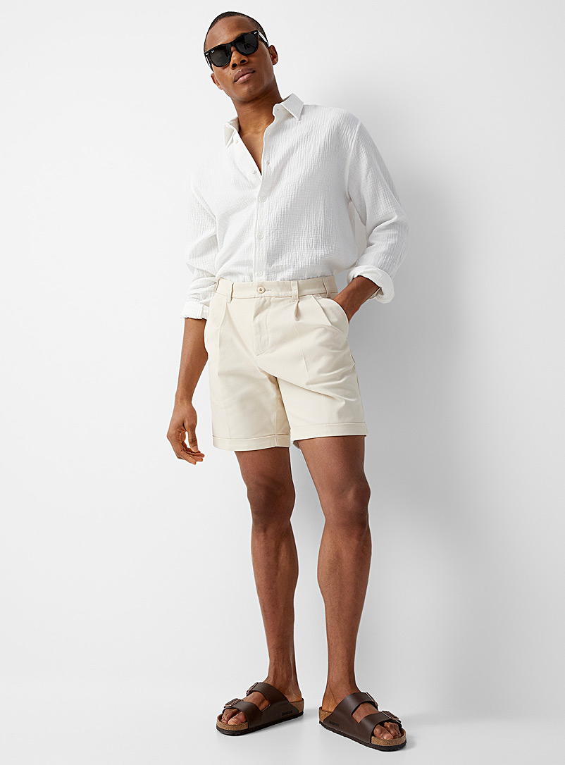 Le 31 Ivory White Pleated chino Bermudas for men