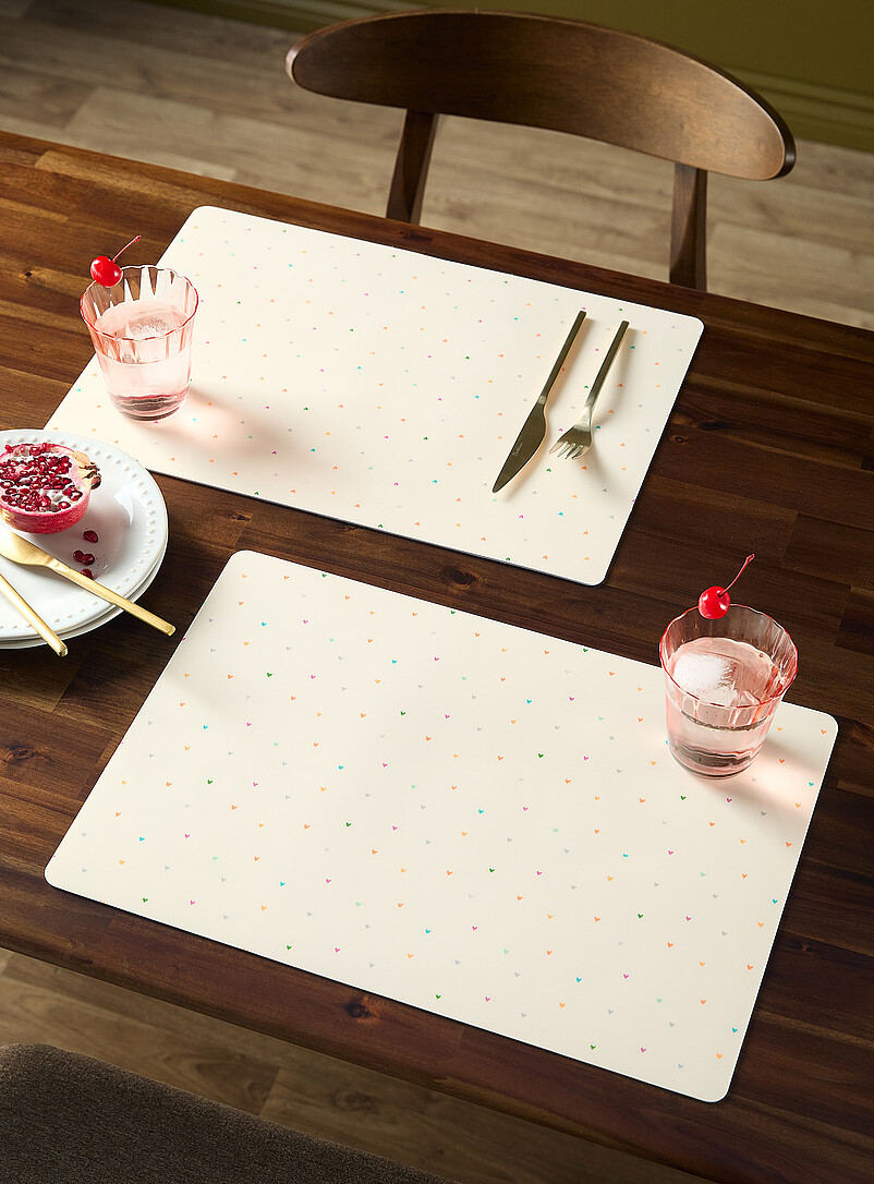 Confetti hearts vinyl tablecloth Set of 2 product image (primary)