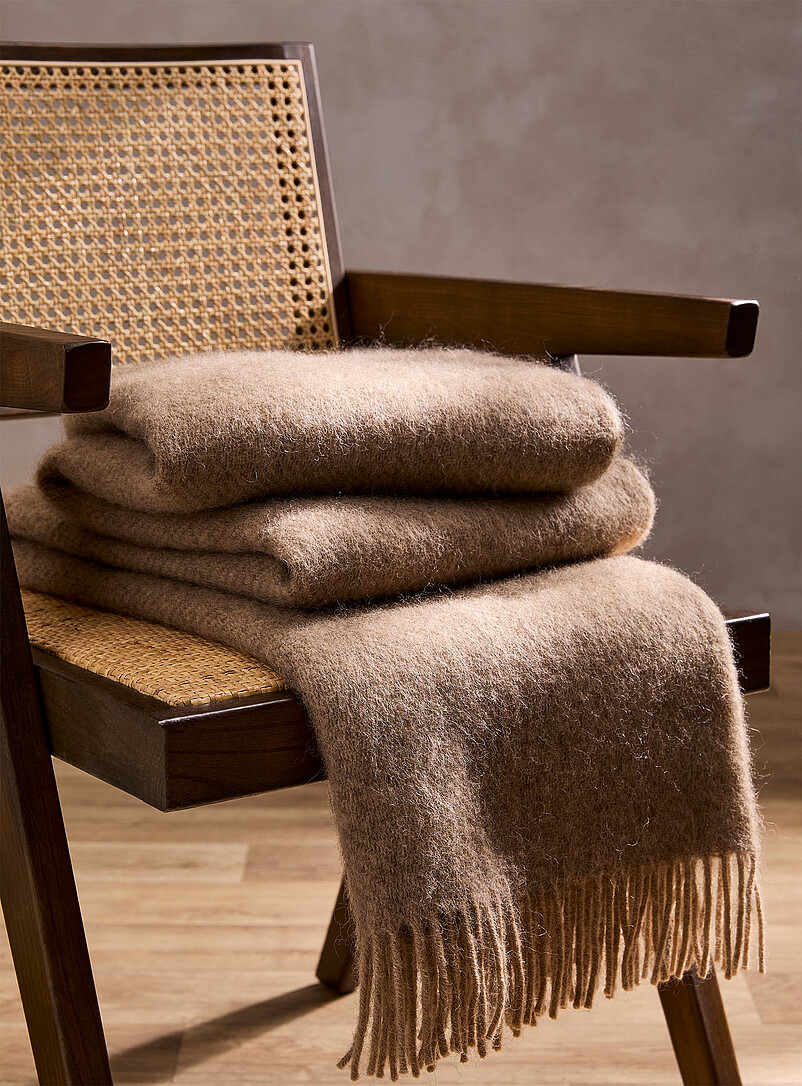 Gotland wool fringed fuzzy throw 130 x 200 cm product image (primary)