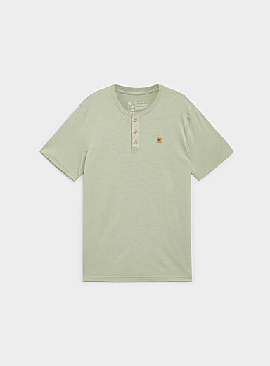 Le t-shirt henley &eacute;cusson li&egrave;ge