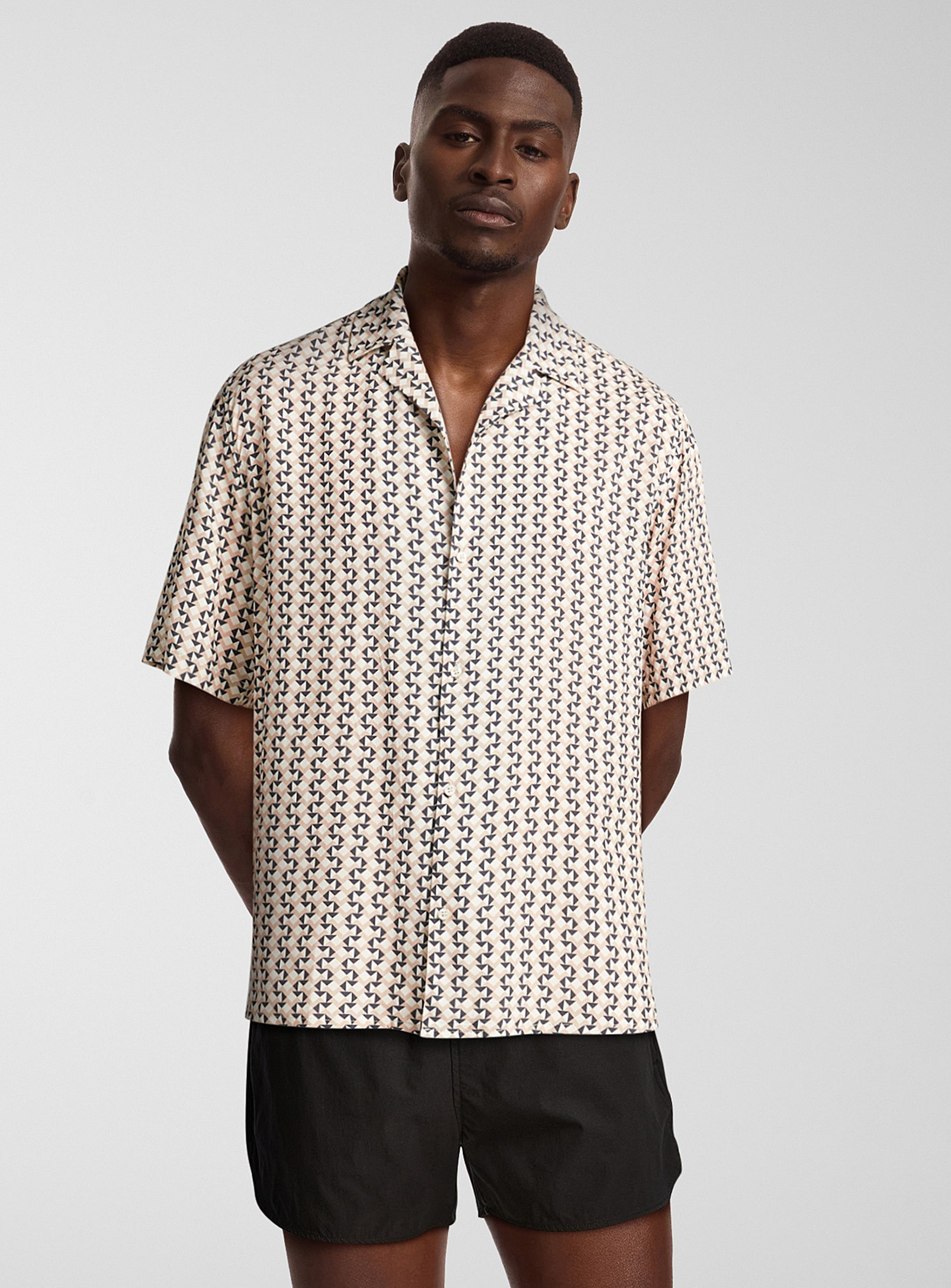 Le 31 Optical Geometric Camp Shirt Comfort Fit In White
