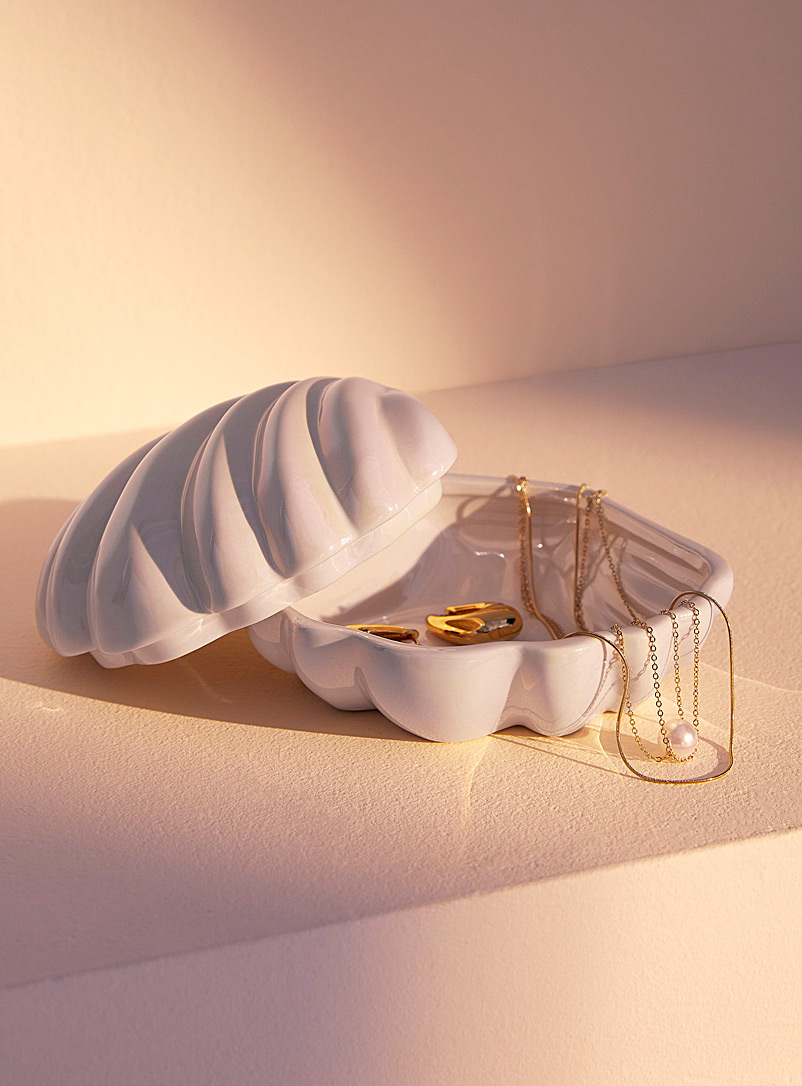 Simons Maison Pearly Seashell decorative jar