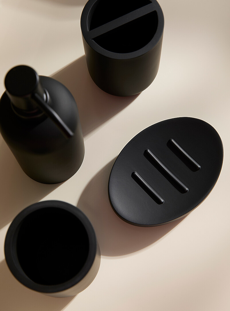 Simons Maison: Les accessoires polyr&eacute;sine mat Noir
