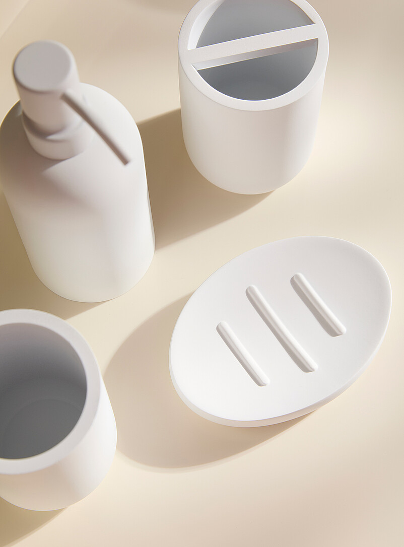 Simons Maison: Les accessoires polyr&eacute;sine mat Noir