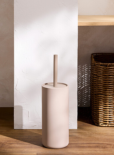 La brosse &agrave; toilette douce au toucher