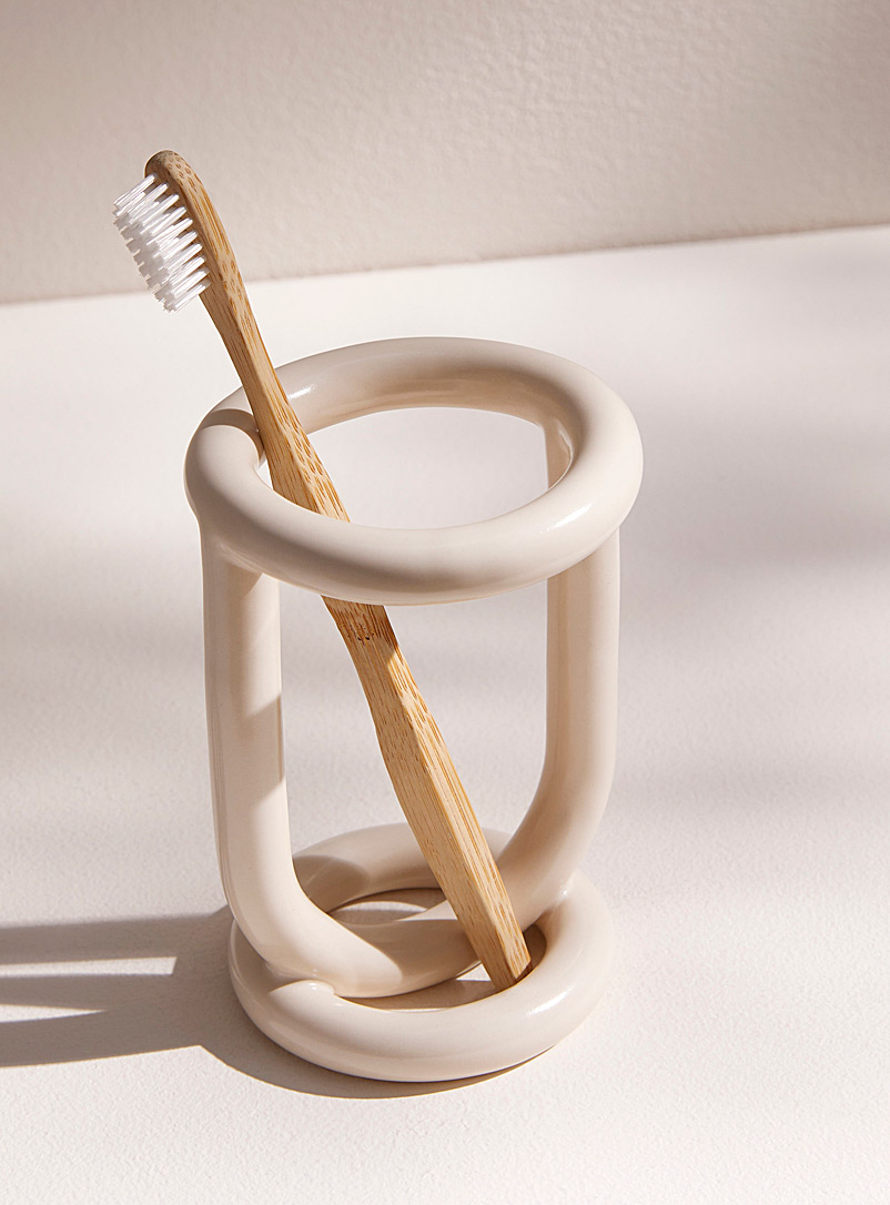Simons Maison Ivory White Artistic ceramic toothbrush holder