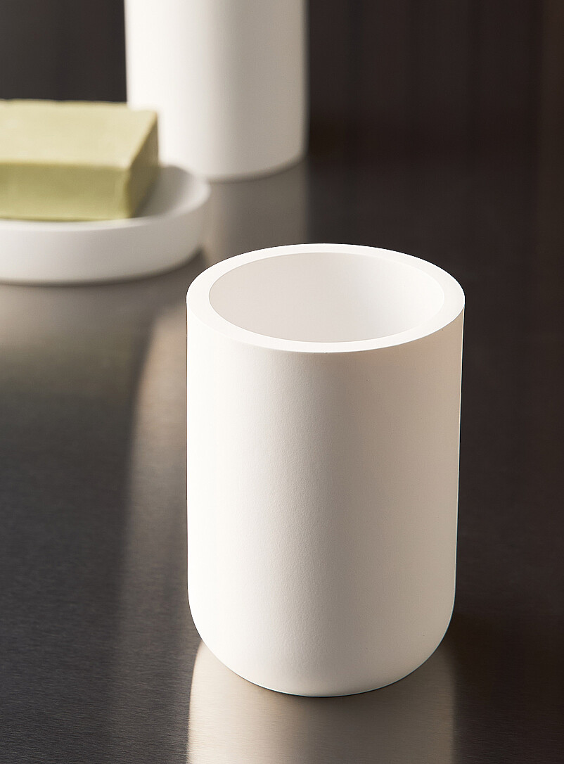 Matte Polyresin Accessories