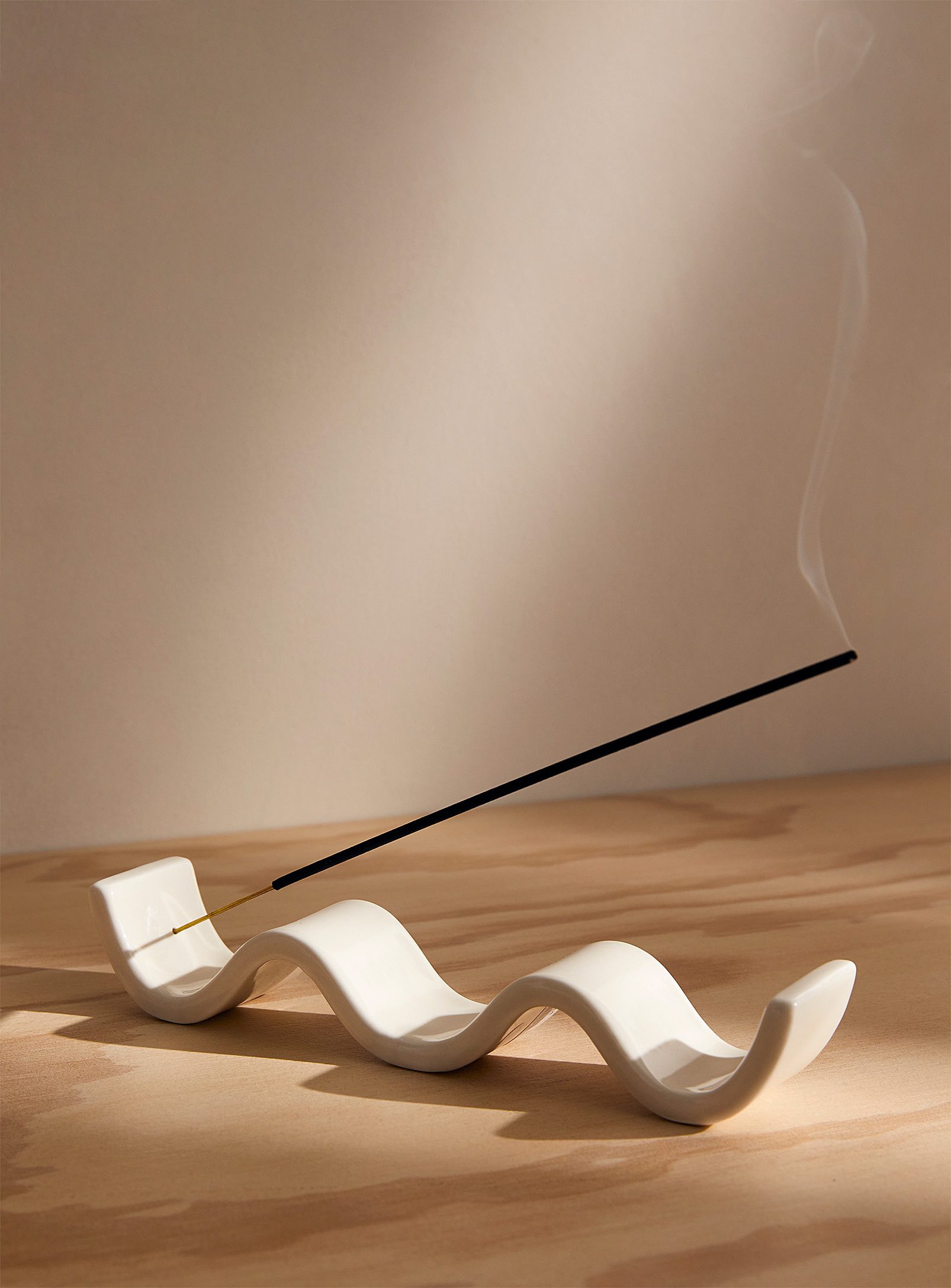 Simons Maison - Ceramic wave incense holder