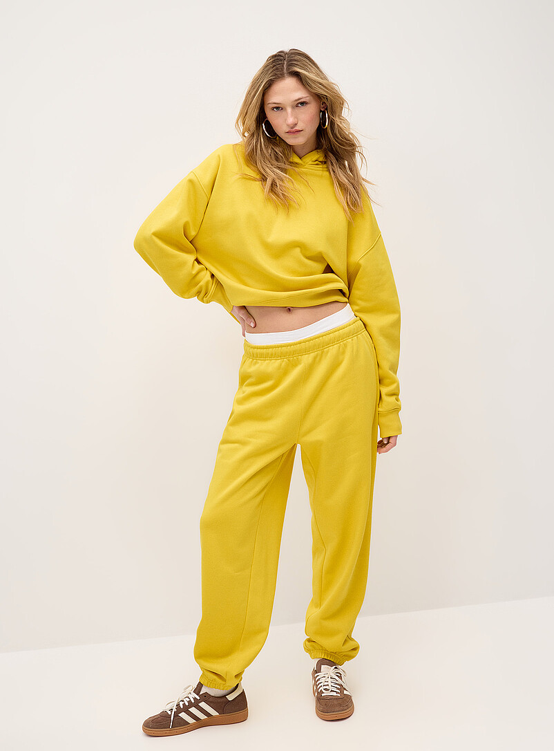Twik: Le sweat droit &agrave; capuche Vert &agrave; motifs pour femme