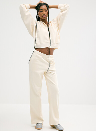 Twik: Le pantalon molleton droit Blanc cass&eacute; pour femme