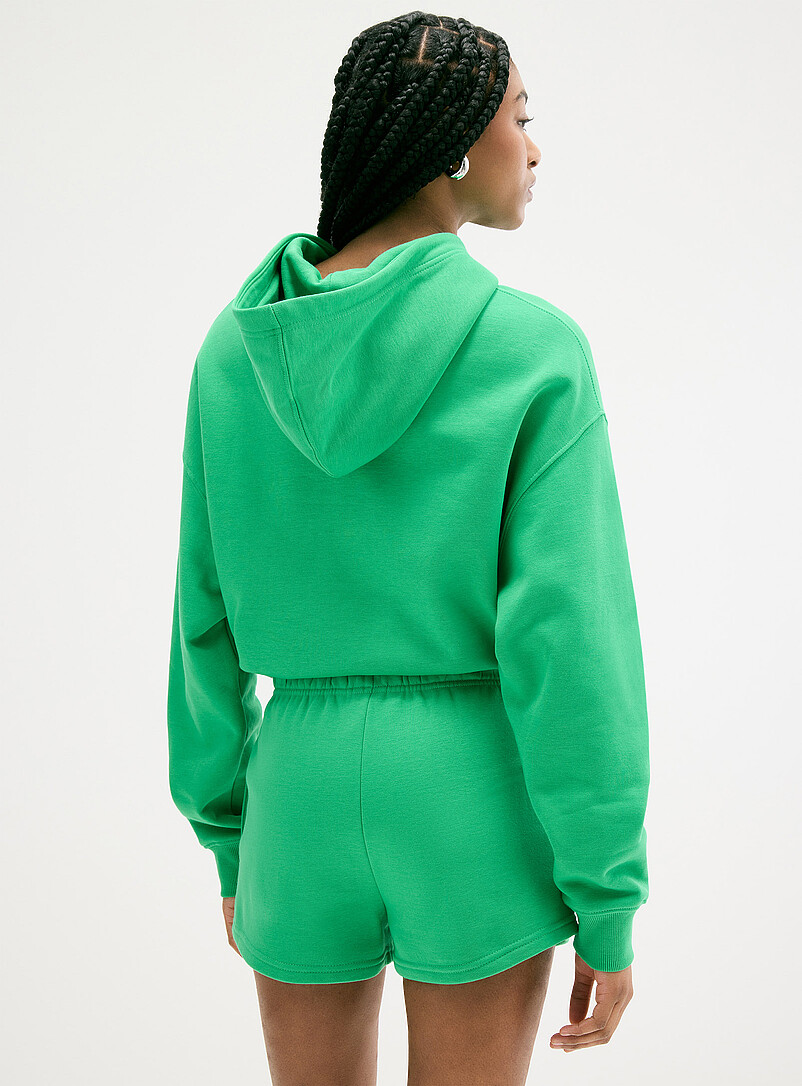 Twik: Le short mini molleton Vert fonc&eacute; pour femme
