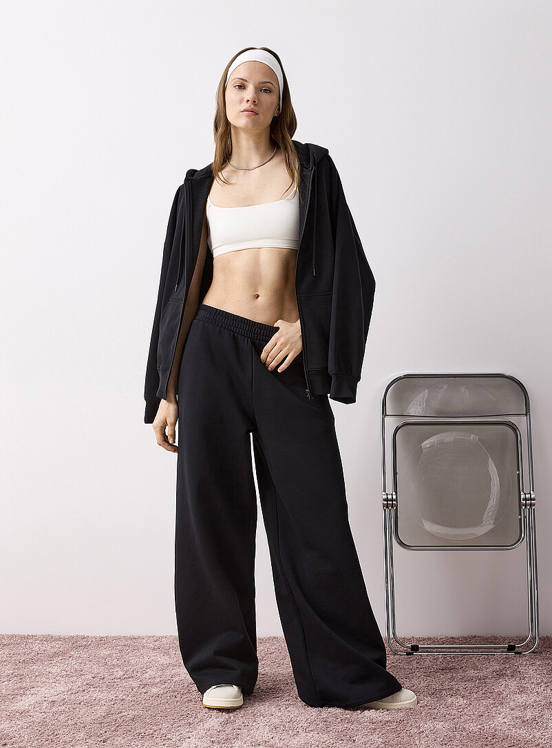 Extra-wide fleece pant | Twik | Shop Women%u2019s Wide-Leg Pants