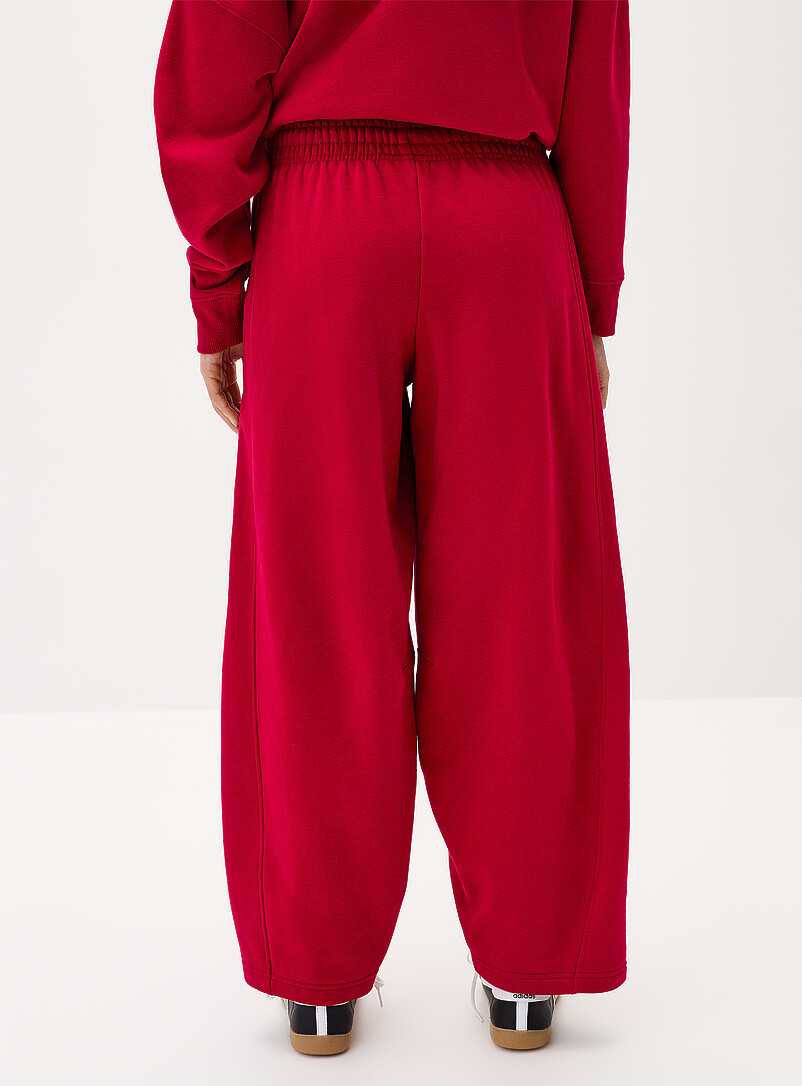 Twik Black Fleece barrel-leg pant for women